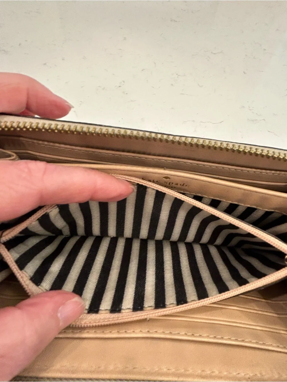 kate spade taupe pebble leather logo wallet